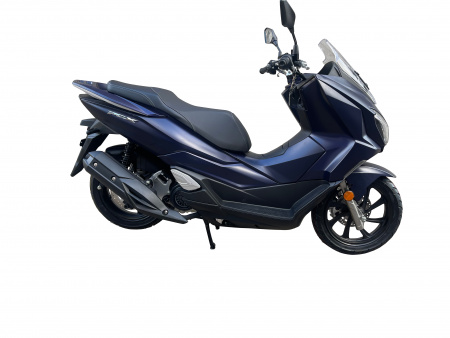 Скутер Vento PCX - 200cc (replica Honda PCX)